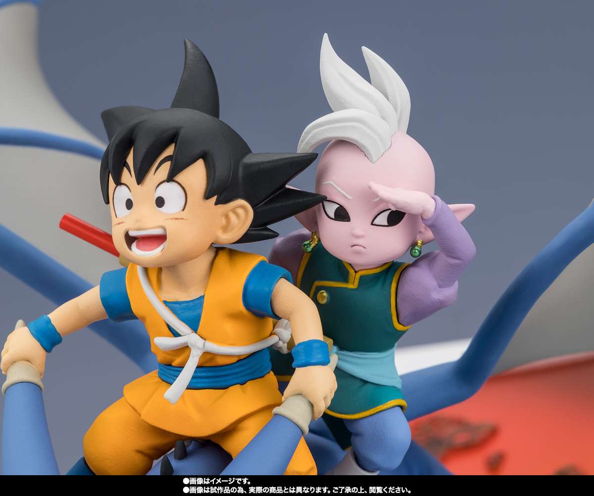 DRAGON BALL DAIMA SON GOKU MINI ET SUPREME KAI MINI FIGUARTS ZERO