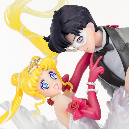 SAILOR MOON FIGUARTS ZERO CHOUETTE USAGI & TUXEDO MASK MOONLIGHT GLOW 24CM PRECOMMANDE