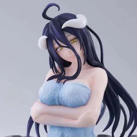 Figurine d'Albedo, 14 cm, Thermae Utopia de Overlord, représentant la gardienne dans une pose élégante et sensuelle, fidèle à son caractère dans l’anime