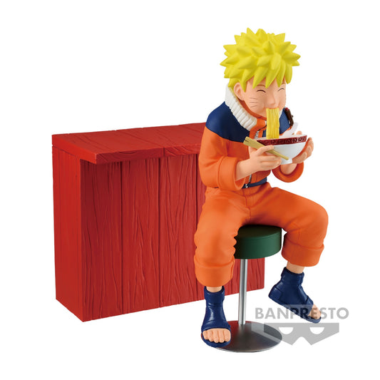 Figurine de Naruto Uzumaki, 10 cm, en train de manger des ramen chez Ichiraku, issue de Banpresto, capturant un moment emblématique de Naruto
