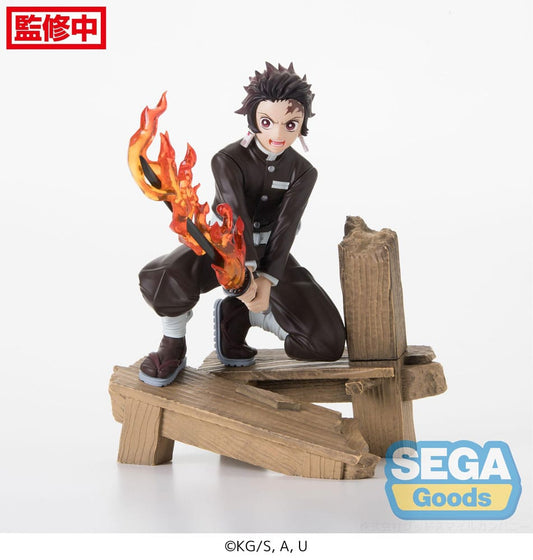 Figurine de Tanjiro Kamado, 12 cm, Xross Link de Demon Slayer: Swordsmith Village Arc, montrant le Pourfendeur de Démons dans une pose dynamique et détaillée