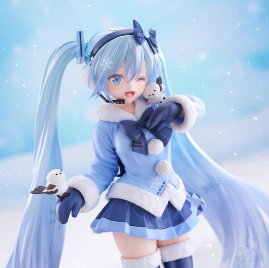 Figurine Hatsune Miku Snow Miku All Stars 2012 Ver. AMP+ Taito 25 cm, statuette PVC représentant Snow Miku dans sa tenue hivernale emblématique.