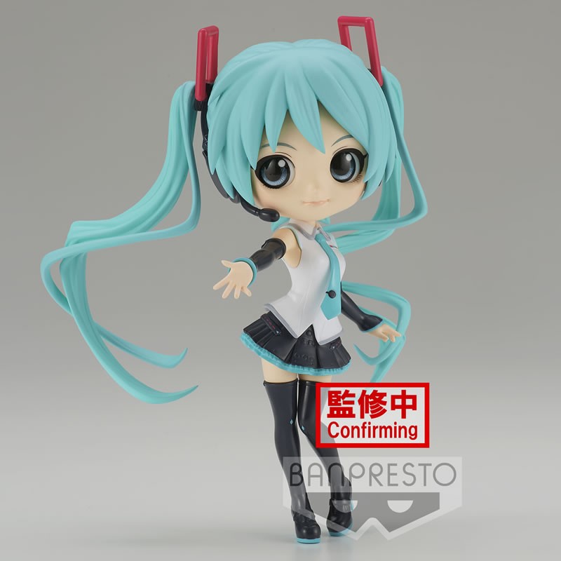 Figurine Q Posket de Hatsune Miku, l'icône virtuelle de la culture pop japonaise. Cette figurine captivante capture Miku dans toute sa splendeur, avec ses longs cheveux turquoise et sa tenue emblématique. Les détails minutieux et l'expression joyeuse ajoutent une touche de charme à cette figurine. Parfait pour les fans de musique, de culture otaku et de collection de figurines, cette pièce Q Posket apporte une touche de fantaisie à toute collection.