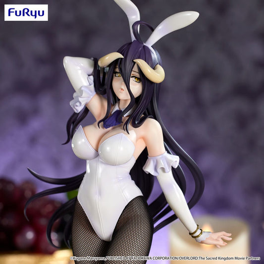 Voici la figurine d'Albedo de Overlord, réalisée par Furyu, mesurant 30 cm. Dans sa version Bunny, Albedo est sublimée dans un costume de lapine détaillé, avec une posture captivante qui combine charme et autorité, idéale pour les collectionneurs et fans de la série.