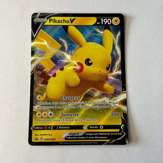CARTES POKEMON PIKACHU V SWSH061 FR