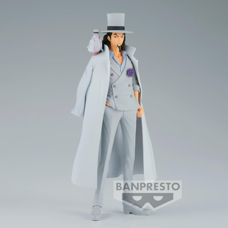 Admirez cette figurine détaillée de Rob Lucci, l'agent du CP9, dans sa version avec chapeau, issue de One Piece et réalisée par Banpresto. Mesurant 17 cm, Lucci est figé dans une posture imposante, avec son chapeau iconique et son expression impassible, prêt à attaquer. Les détails finement réalisés de sa tenue, ses accessoires et son visage rendent cette figurine indispensable pour les fans de One Piece.