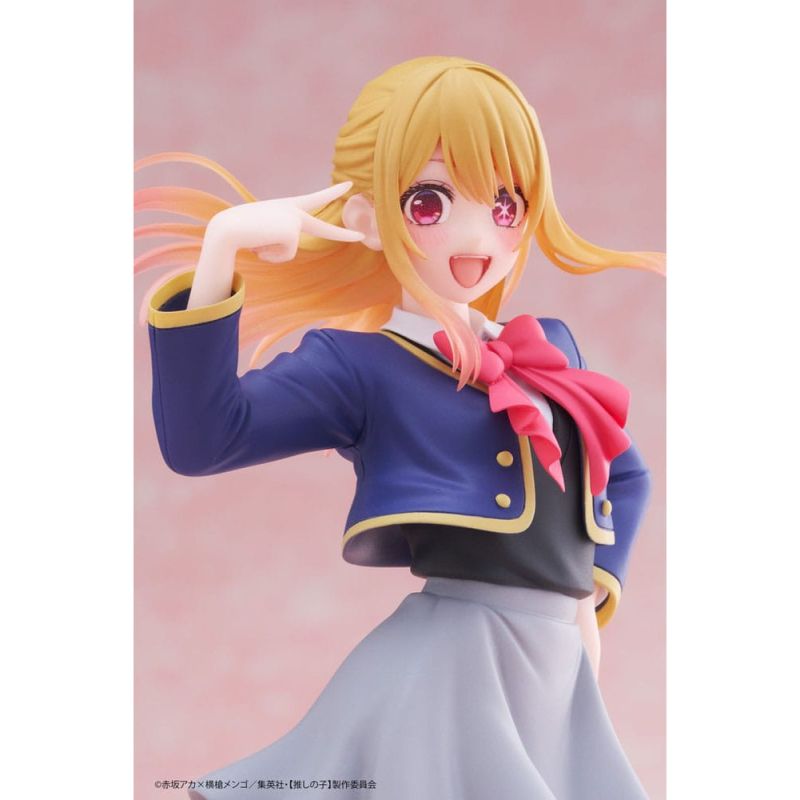 Figurine de Ruby Hoshino de 18 cm, réalisée par la marque Taito. Capturant parfaitement l'énergie et la vivacité du personnage, cette figurine présente des détails soignés et des finitions impeccables. Ruby est représentée dans une pose dynamique, mettant en valeur son style unique et son charme irrésistible. Un must-have pour les fans et les collectionneurs, cette pièce ajoute une touche d'éclat à toute collection d'anime.