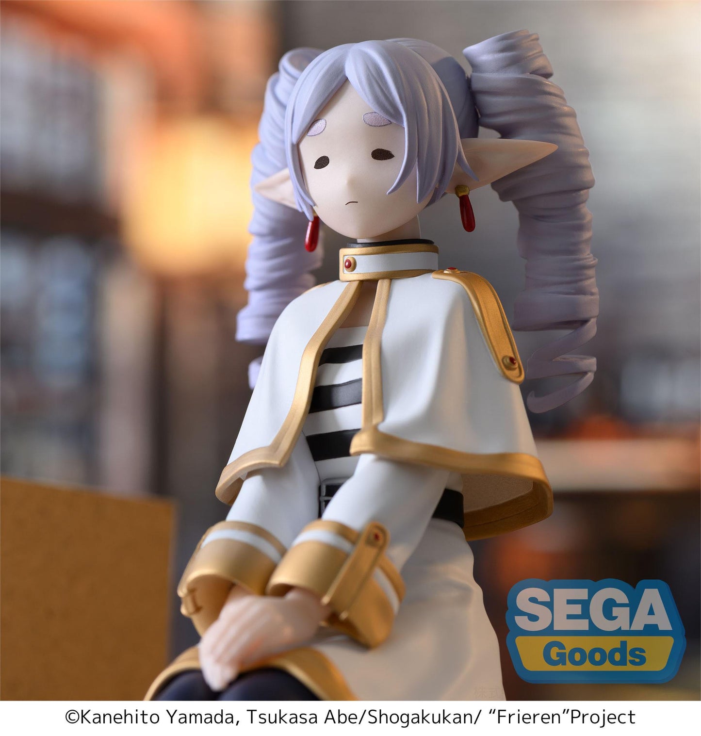 FRIEREN : BEYOND JOURNEY’S END FRIEREN PERCHING I HAVE RINGLETS NOW