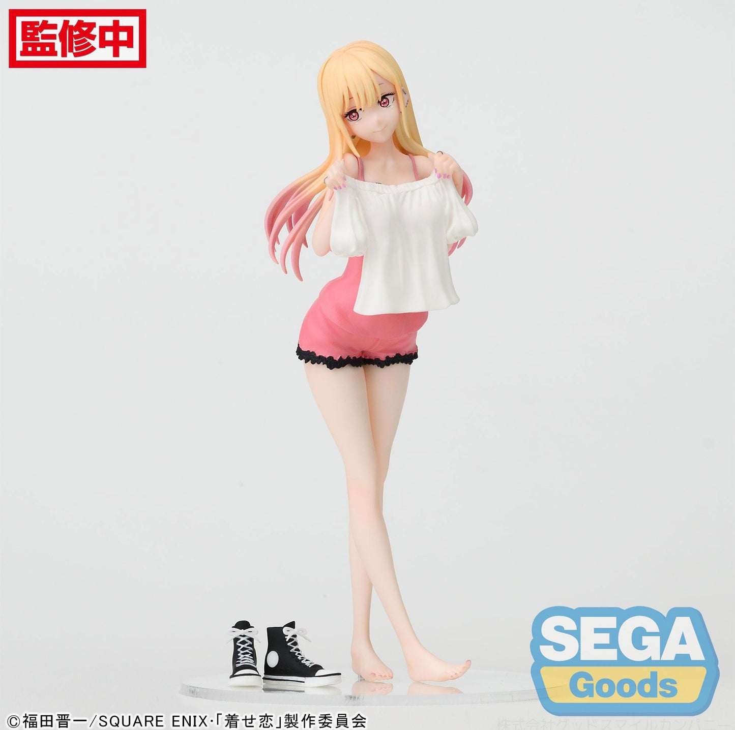 MY DRESS UP DARLING MARIN KITAGAWA TRYING ON LUMINASTA
