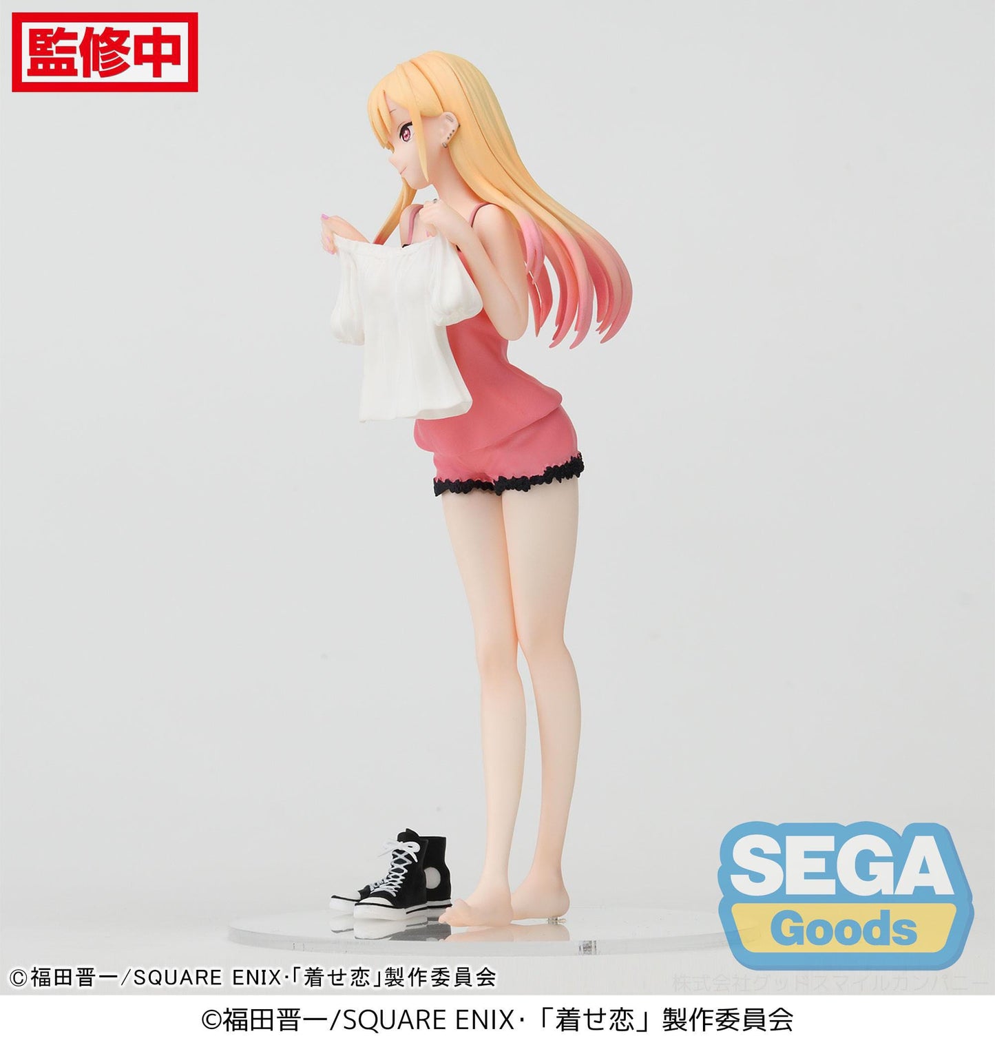 MY DRESS UP DARLING MARIN KITAGAWA TRYING ON LUMINASTA